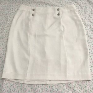 NWOT Laura White Skirt Plus Size 16/1X With Faux Silver Buttons